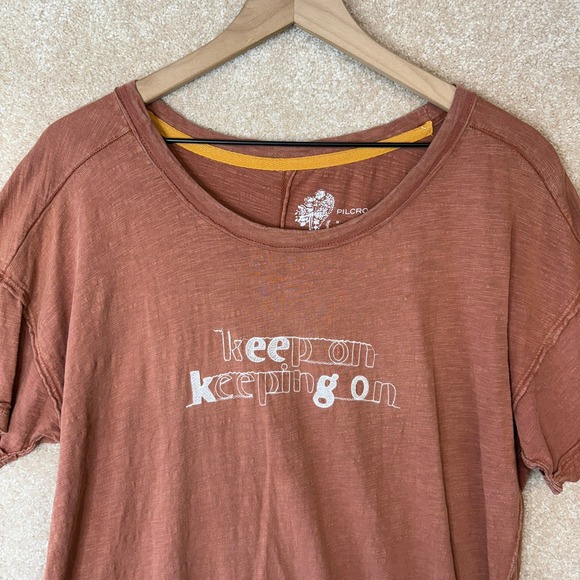 Anthropologie Oversized Tee T-Shirt Size Medium Keep on Keeping On Graphic - Picture 2 of 8